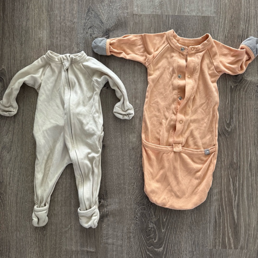 Goumi Baby Sleepers in Cream and Orange two (2)